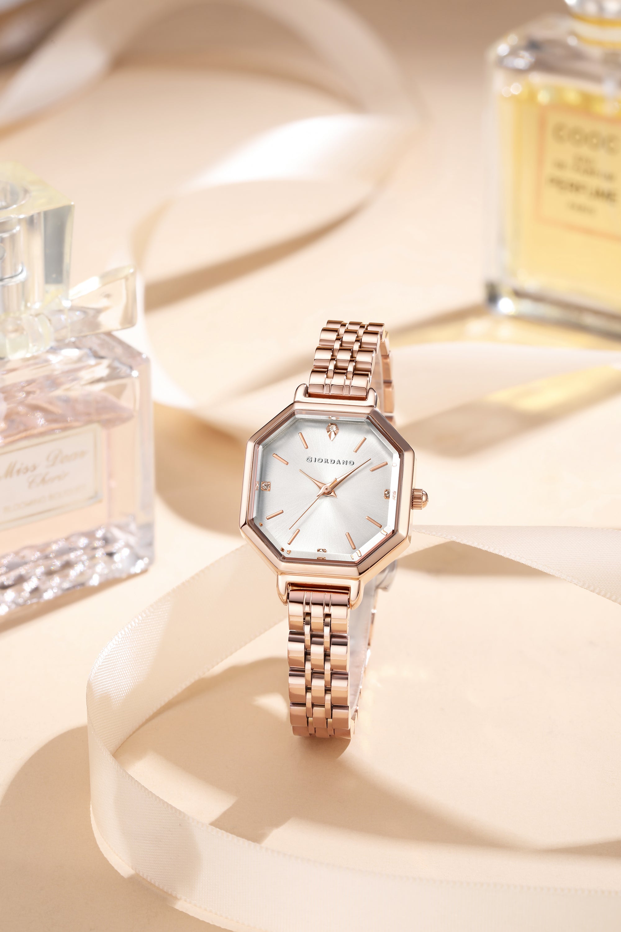 Giordano Analog Watch for Women – Classic octagonal gloss finish Dial with rose gold stainless steel strap | GZ-60113-33